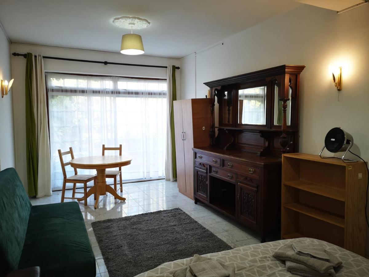 Privatunterkunft Large Spacious In Zone 2